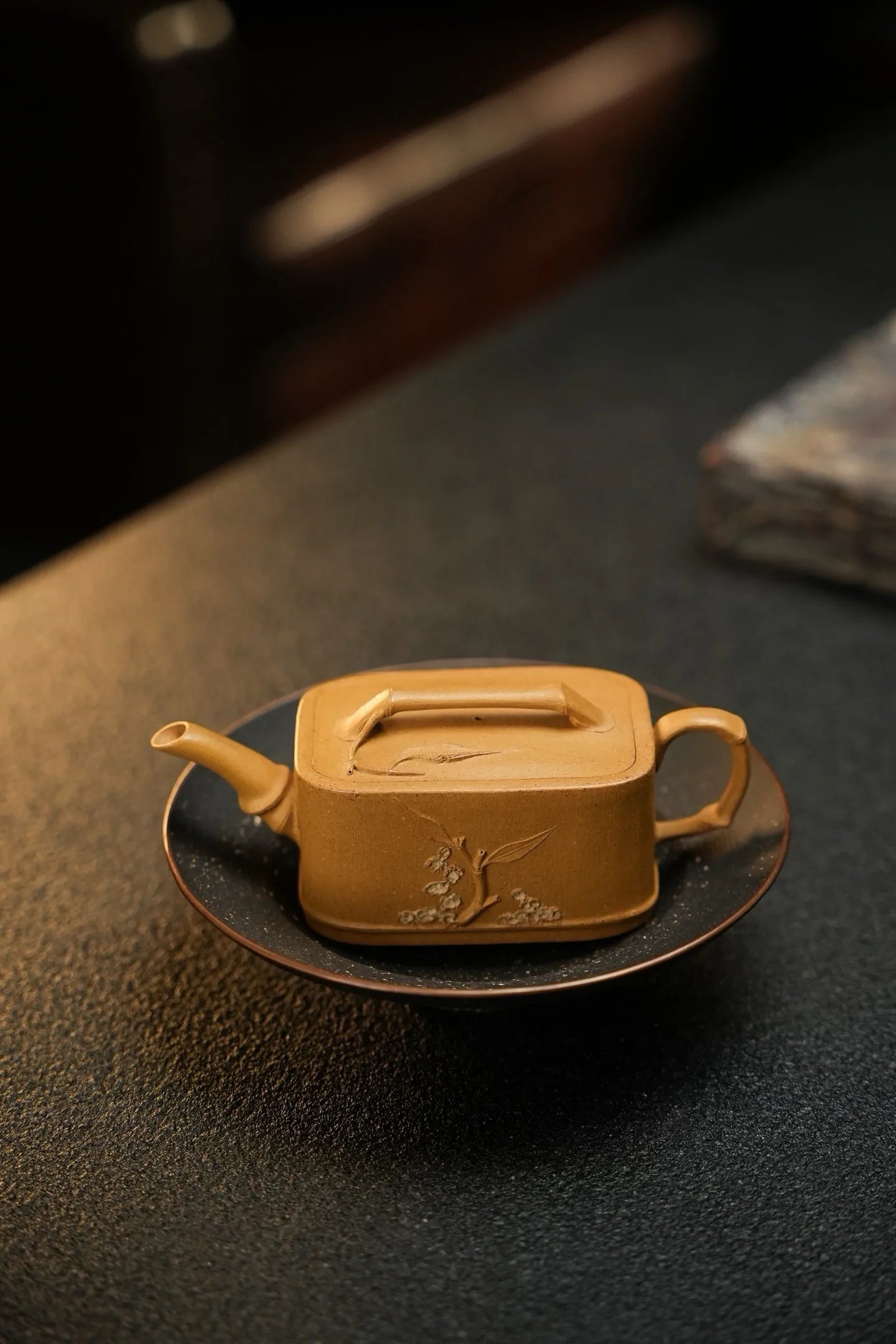 Jinghe Square Bamboo·Thin-Bodied Playing·160cc Yixing Purple Clay Teapot, Top-Grade Golden Section, Simple Clay Color, Shaped like Bamboo Nodes, Graceful and Beautiful, Hand-Applied Bamboo Leaves, Detailed and Natural, Full of Tension
